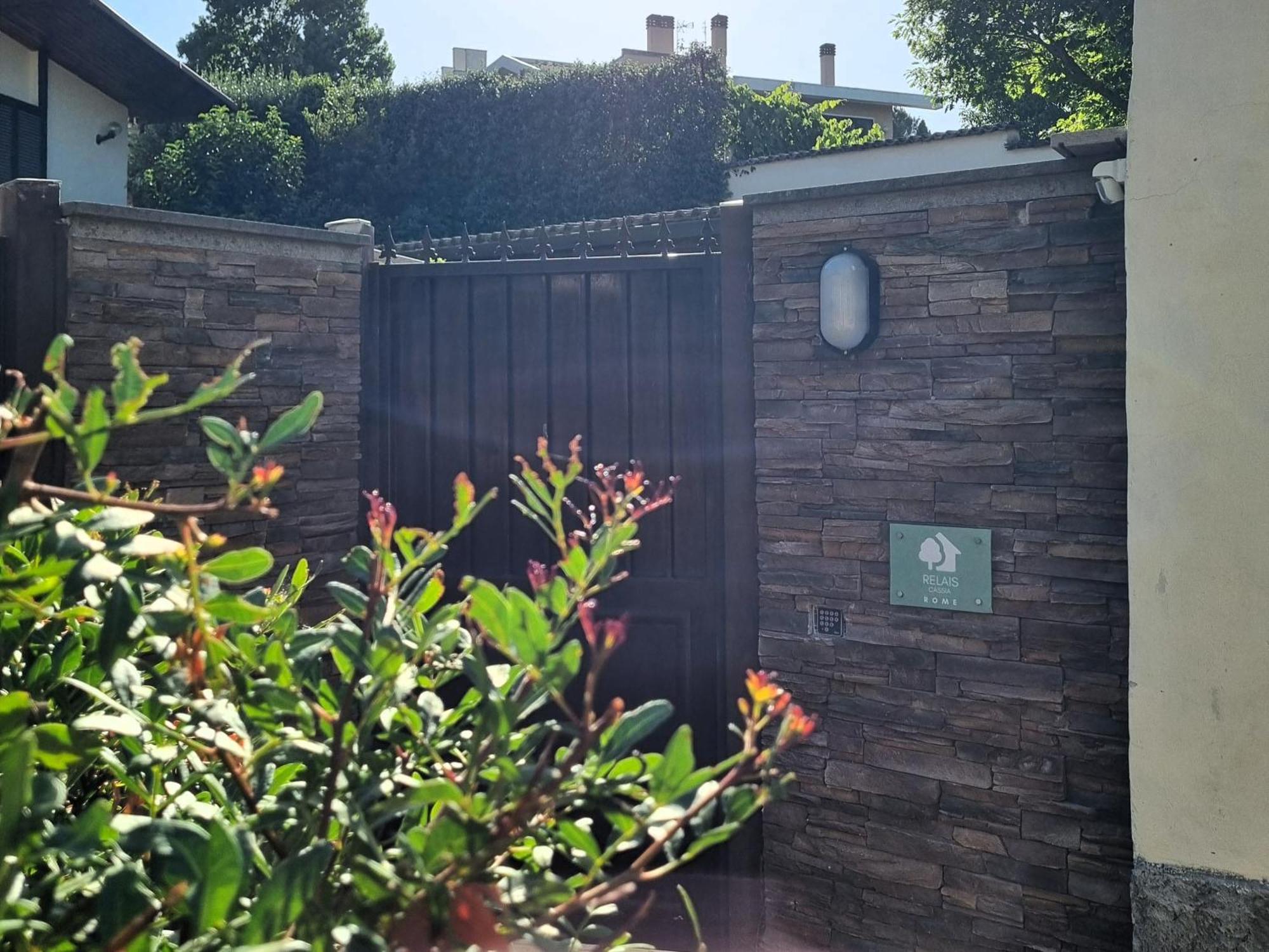 Relais Cassia Rome - Parking, Wi-Fi & Barbecue Vila Exterior foto