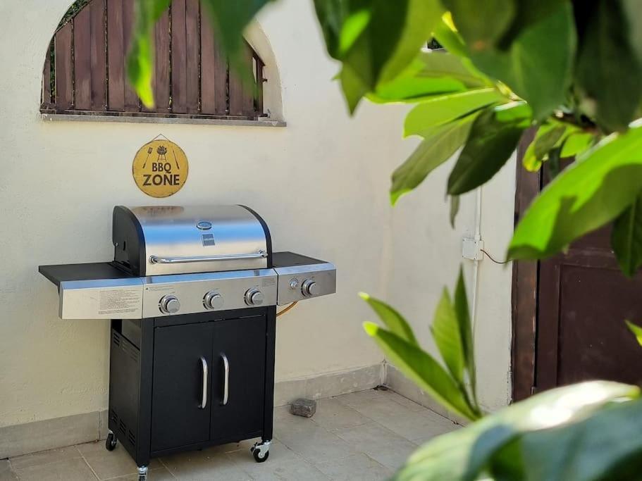 Relais Cassia Rome - Parking, Wi-Fi & Barbecue Vila Exterior foto